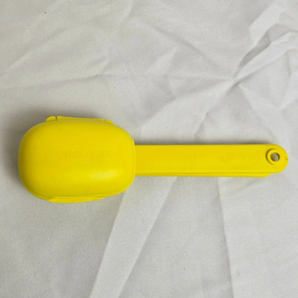 Tupperware On The Go Cutlery Set Plastic Fork Knife Carrying Case Yellow 7323A-3